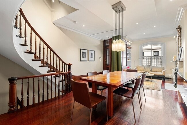 Building Photo - 54 Union Pk