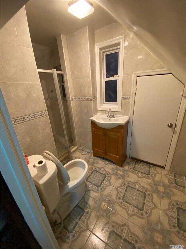 Foto del edificio - 86-32-86107 107th St