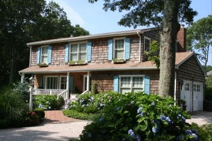 Foto del edificio - 178 W Neck Rd