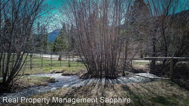 Foto del edificio - 2 br, 2 bath House - 122 Camp 729 Road