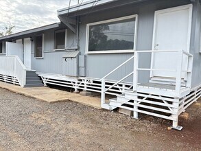 Building Photo - 84-983 Hana St