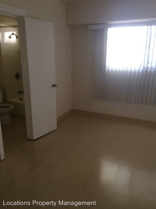 Foto del edificio - 2424 S Beretania St