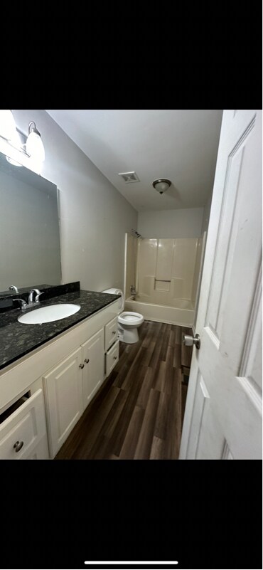 Foto del edificio - 18800 Canoebrook Ln