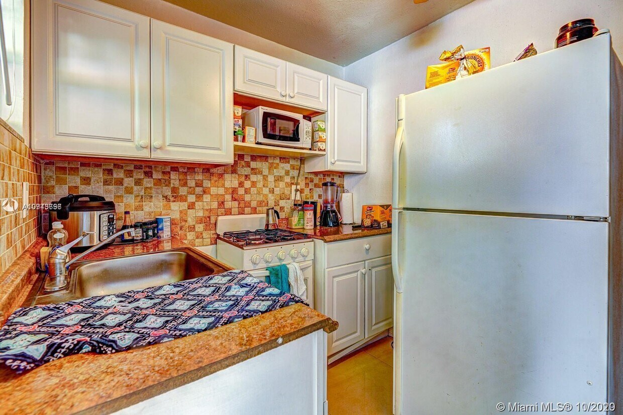 Primary Photo - 111 NW 58th Ave