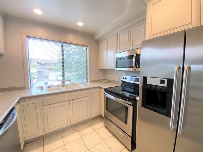 Foto del edificio - Peek A Boo View of San Diego Bay! Serene C...