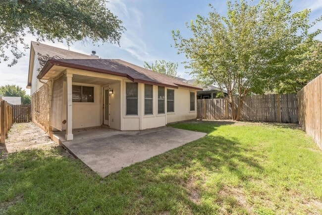 Foto del edificio - 21308 Secretariat Ridge Ln