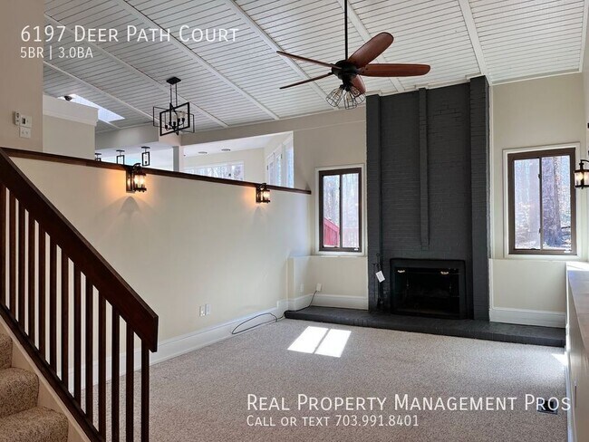 Building Photo - 6197 Deer Path Ct