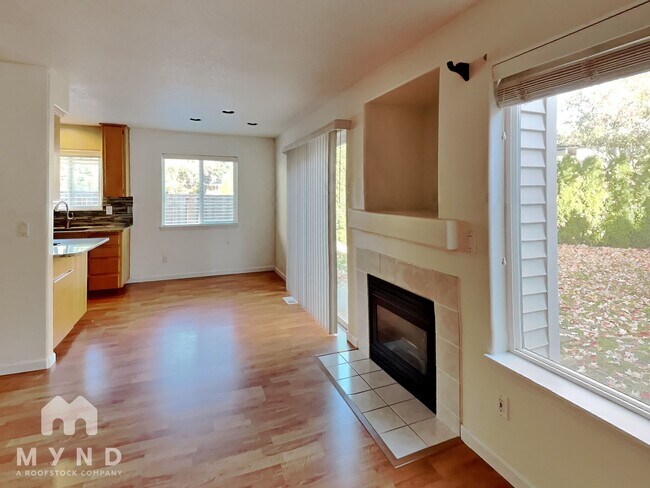 Foto del edificio - 20654 SW Sun Drop Pl