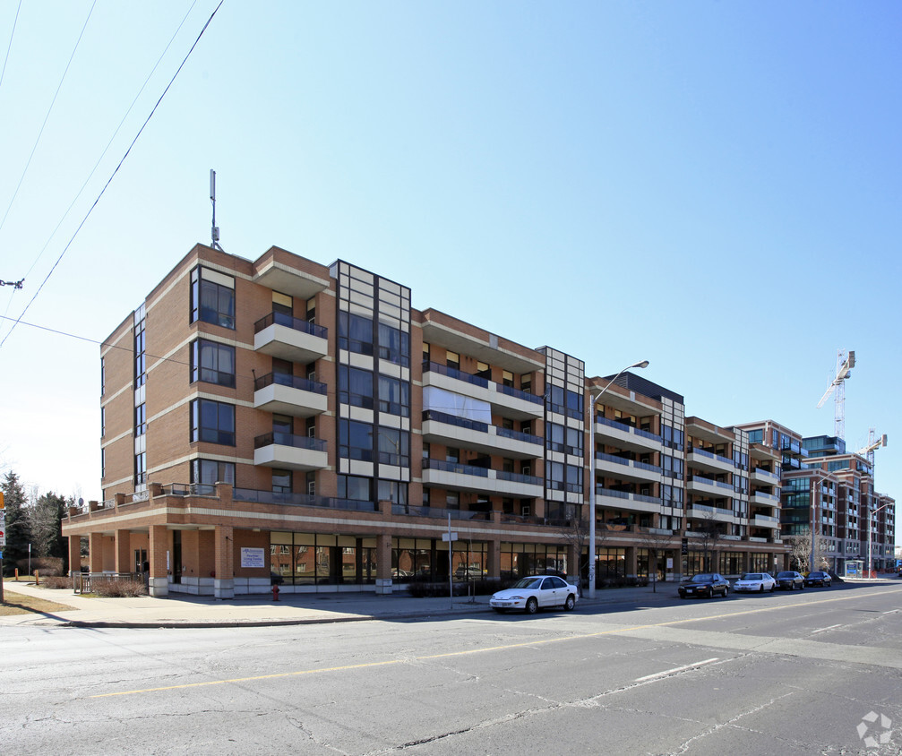 Primary Photo - Champlain Place