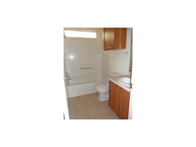 Foto del edificio - Available August 1 Super Nice and Clean 3/...