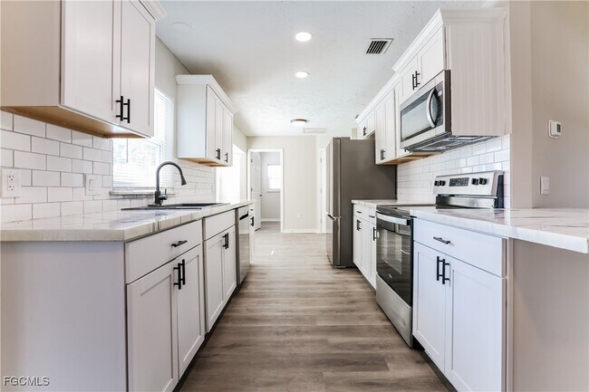 Building Photo - 4007 Allure Ln