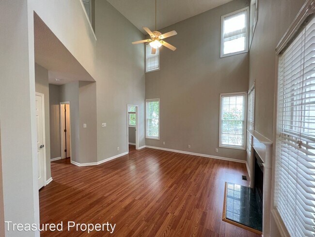 Foto del edificio - 4 br, 2.5 bath House - 120 Swan Quarter Dr