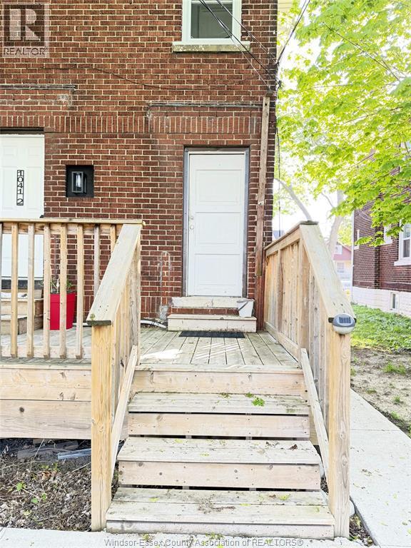 Building Photo - 1043 Bruce Ave