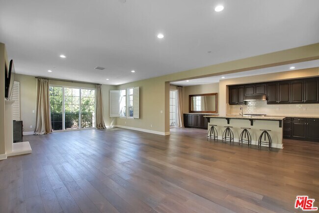 Building Photo - 7842 Whimbrel Ln