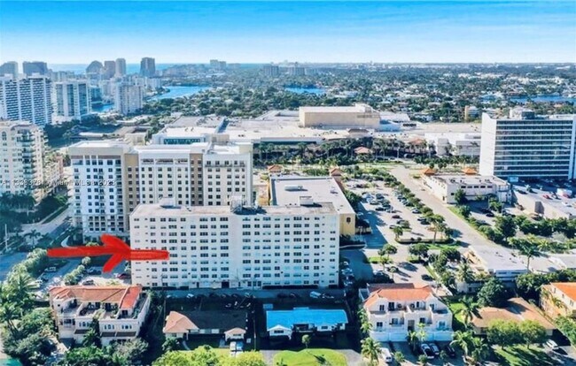 Foto del edificio - 2555 NE 11th St