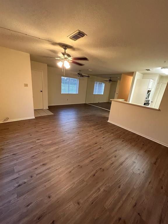 Building Photo - 13906 Buckingham Dr