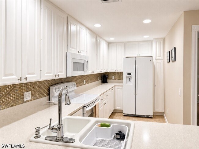 Building Photo - 8357 Rimini Way