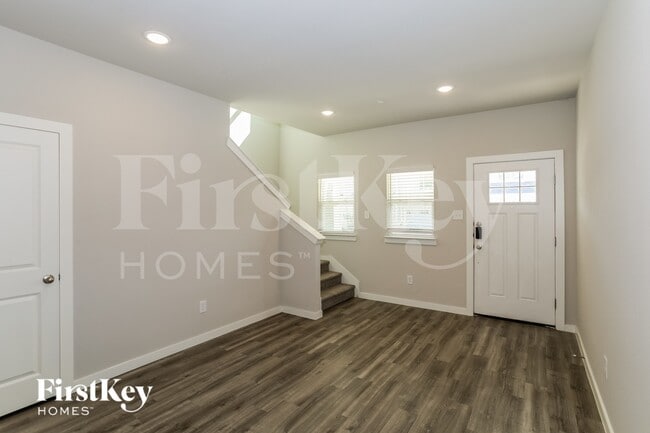 Foto del edificio - 619 Ava Trl