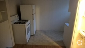 Primary Photo - 4234 W 136th St