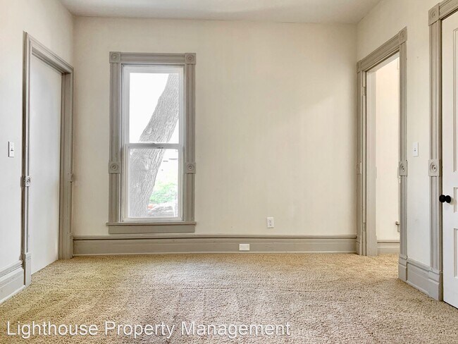 Building Photo - 2 br, 1 bath House - 118 E. Court St