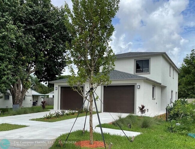 Foto del edificio - 5749 Garfield St