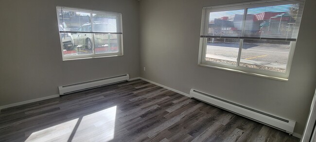 Foto del edificio - 5770 E Warren Ave