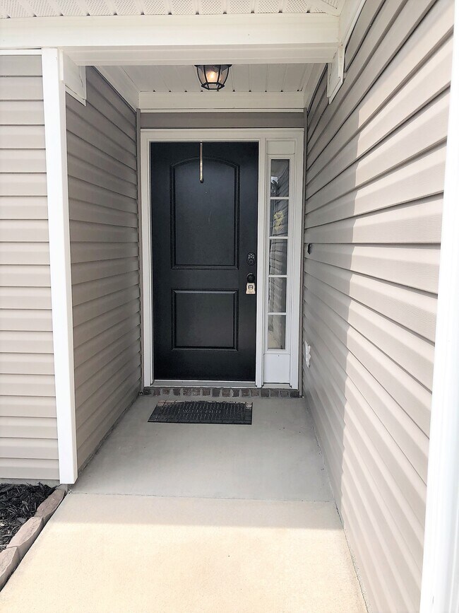 Building Photo - 7054 Summerton Dr