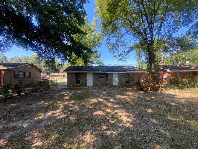 Foto del edificio - 4113 Piedmont Dr