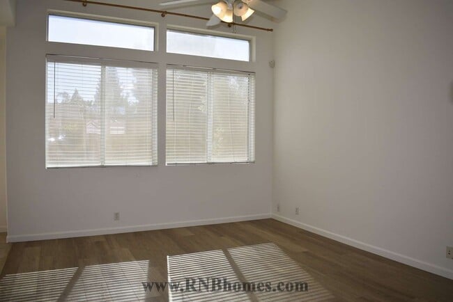 Building Photo - 2108 Macaw Ln