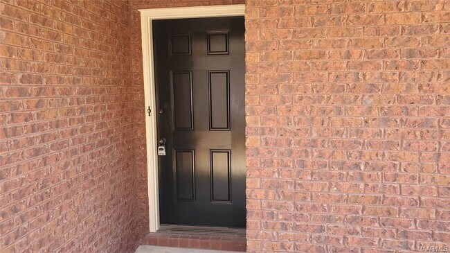 Foto del edificio - 8740 Lindsey Ln