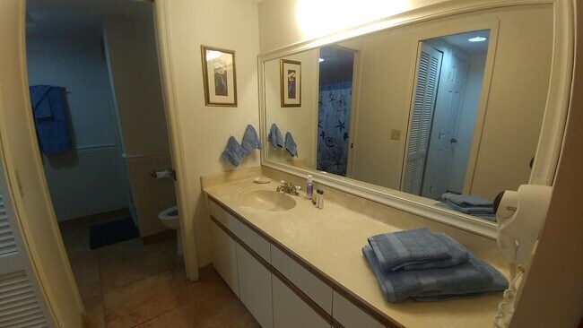 Foto del edificio - 8600 Ridgewood Ave