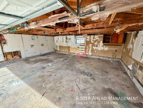 Building Photo - 3208 Normandy Rd