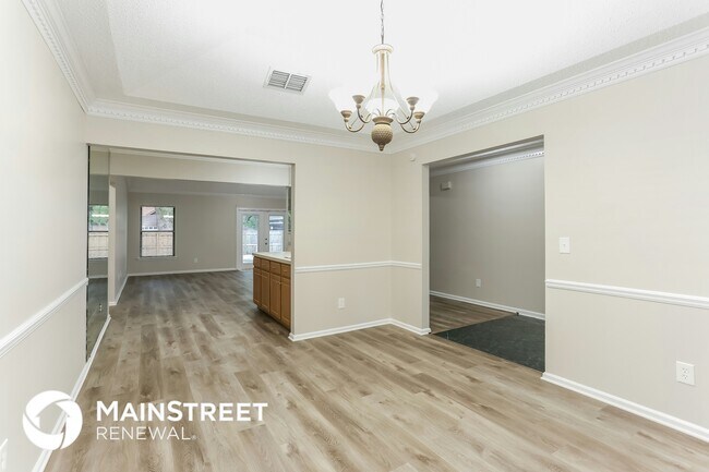 Foto del edificio - 533 Majestic Wood Dr
