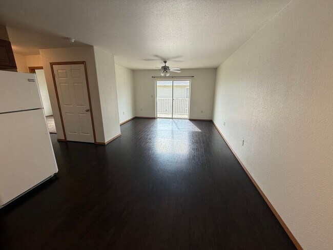 Foto del edificio - Upper 2 Bed 1 Bath