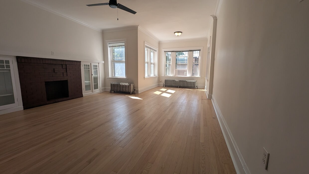 Primary Photo - 5707 N Campbell Ave
