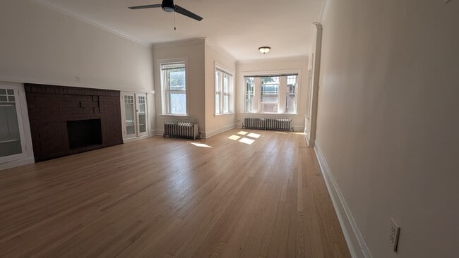 Building Photo - 5707 N Campbell Ave