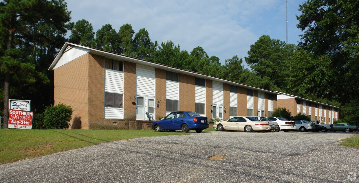 Primary Photo - 1009 Cain Rd