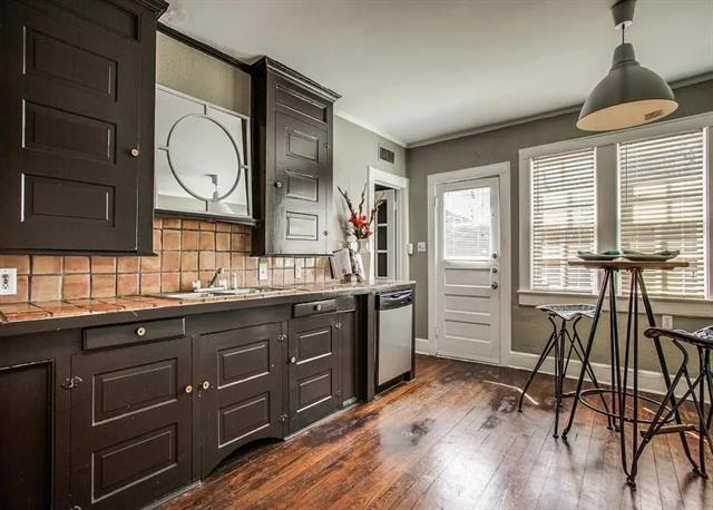 Foto del edificio - 6132 Tremont St