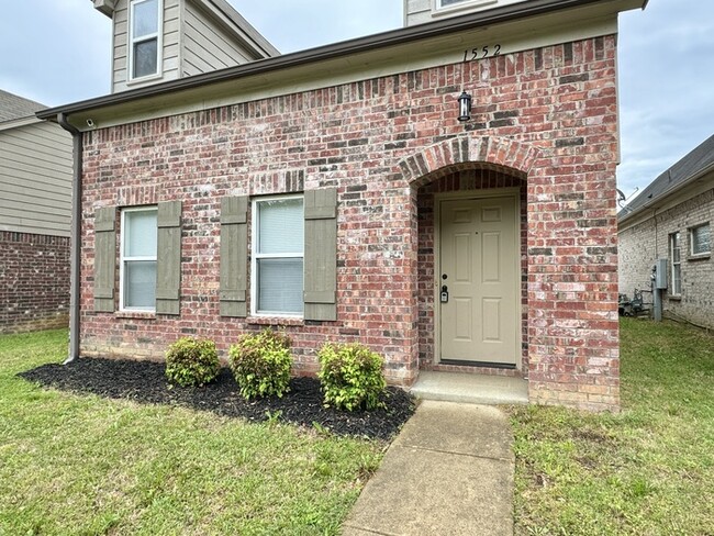 Building Photo - 1552 Wynne Rd