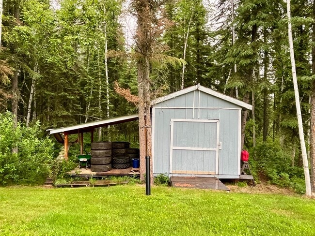 Foto del edificio - Pet friendly, ranch home for rent in North Pole