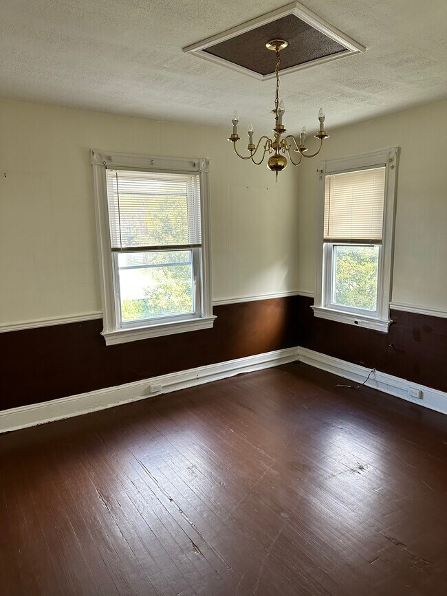 2nd bedroom - 4103 Liberty Heights Ave