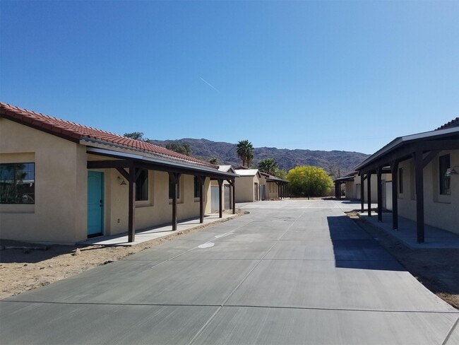 Building Photo - 6628 National Park Dr