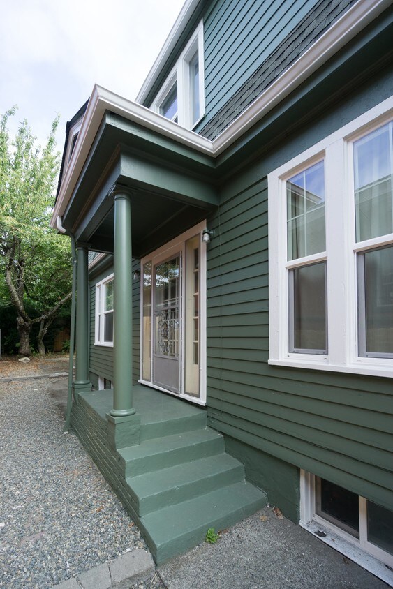 Primary Photo - 1616 N 45th St