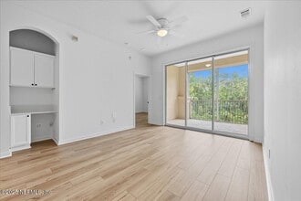 Building Photo - 8601 Beach Blvd
