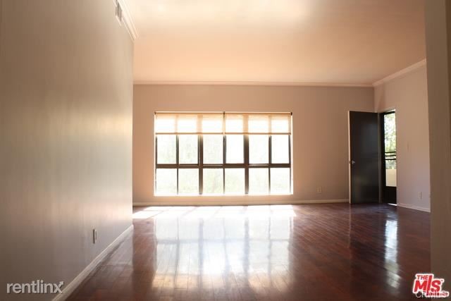 Building Photo - 647 Wilcox Ave