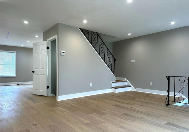 Foto del edificio - 7700 Delphi Pl