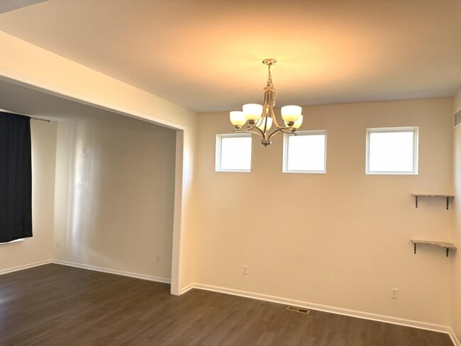 Foto del edificio - 33213 Saddleback Dr