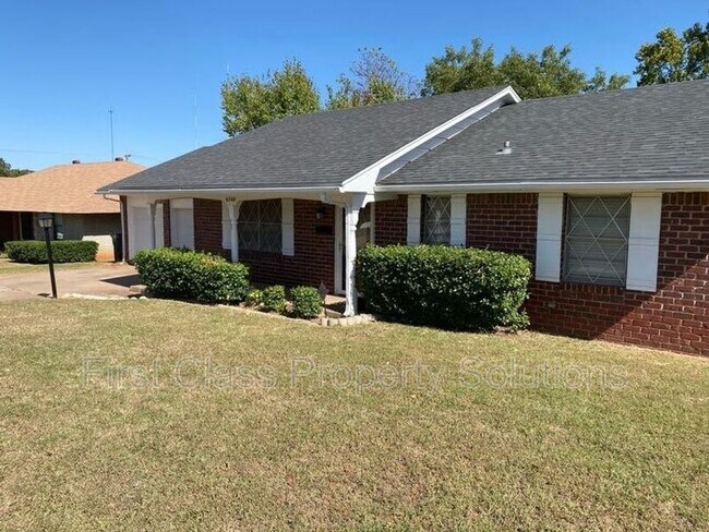 Foto del edificio - 6300 N Wildewood Dr