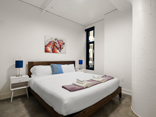 Foto del edificio - 608 N 3rd Ave