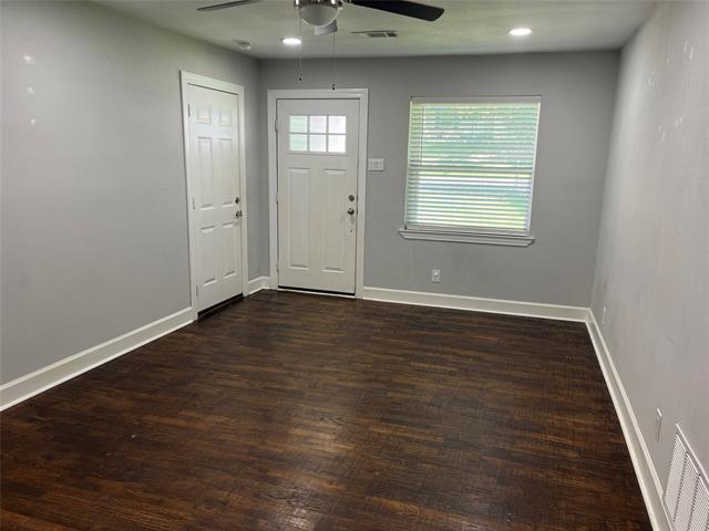 Building Photo - 2631 Springvale Dr